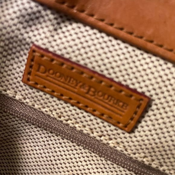Dooney & Bourke handbag cream and cognac color